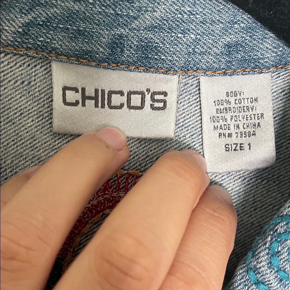 Vintage Chico's Embroidered happy peace smile demin Jacket - Picture 3 of 12